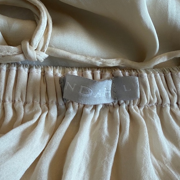 Indah Women's Off White Halter Style Dress Large - Picture 6 of 10